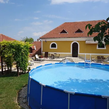Gombás Kúria Mansion Boutique